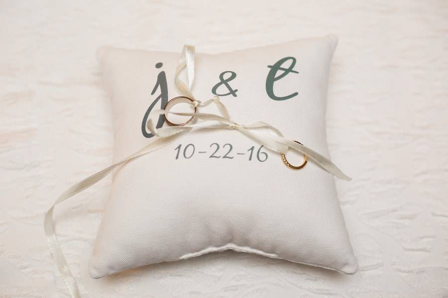 Contemporary Vineyard Wedding