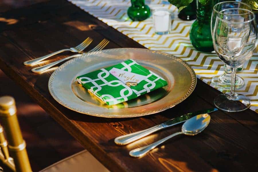 Outdoor Stylishly & Chic Wedding Décor