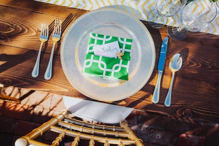 Outdoor Stylishly & Chic Wedding Décor