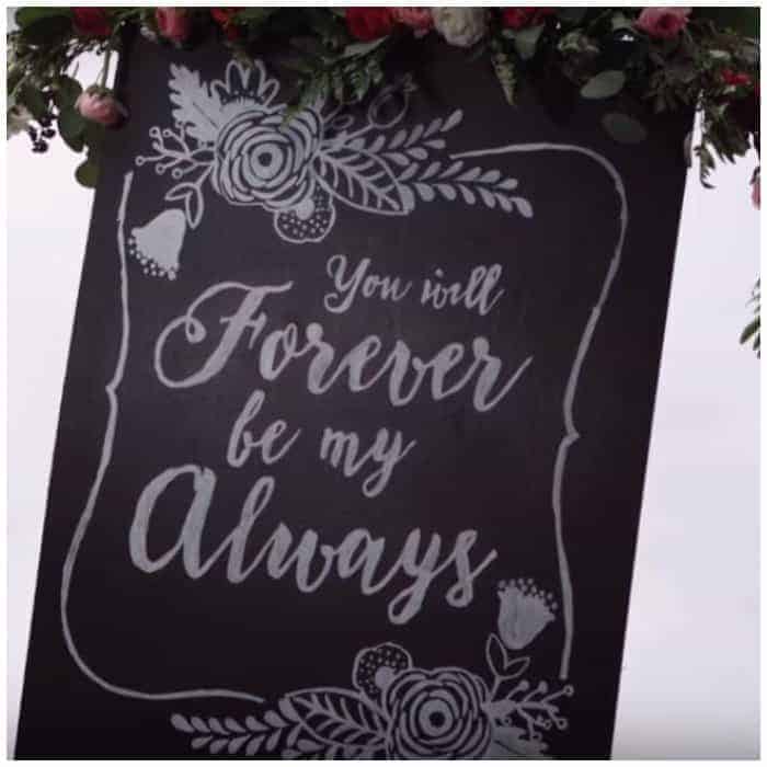 Rustic Chalkboard Wedding Sign to Add that Country Vibe Rustic Chalkboard Wedding Sign to Add that Country Vibe