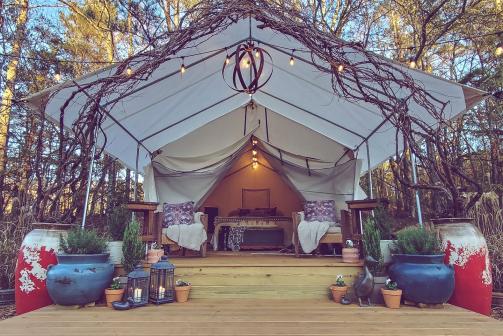 Romantic Glamping Getaways to Share with your Partner on Valentine's Day 33