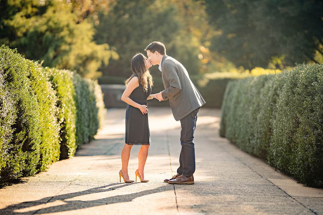 Jenny and Julio: Modern City Engagement 247