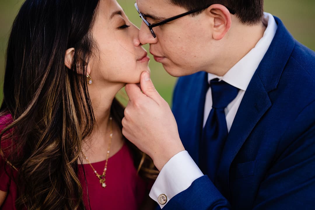 Jenny and Julio: Modern City Engagement 43