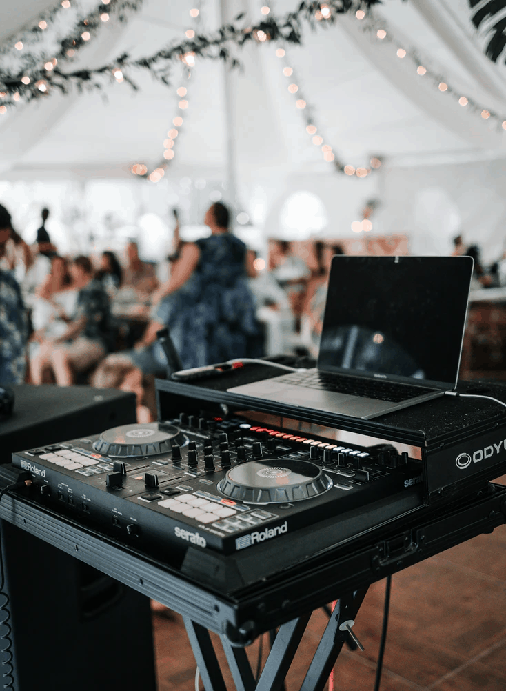 How to choose the best music genre for your wedding 82