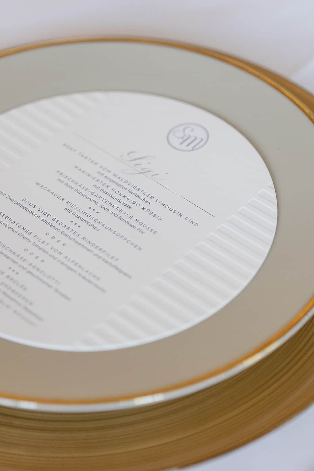 White and Gold Luxury Themed Styled Shoot 91
