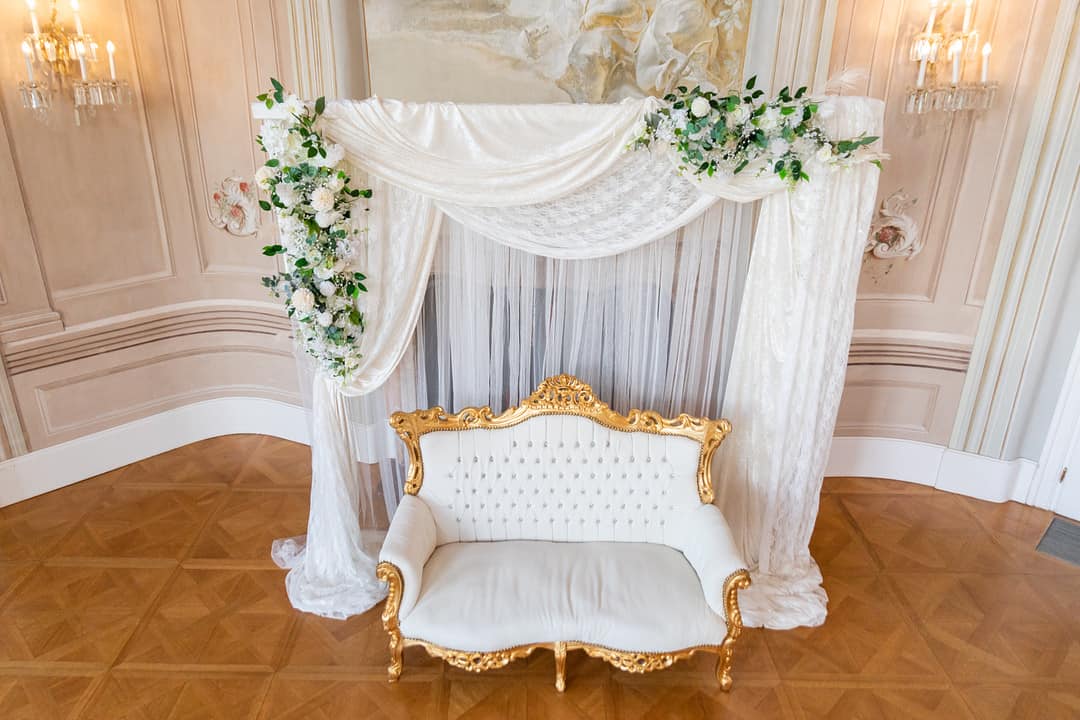 White and Gold Luxury Themed Styled Shoot 63