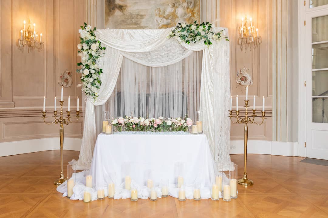 White and Gold Luxury Themed Styled Shoot 73