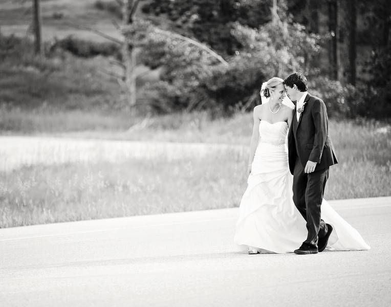 Phillips_Vollmer_Bartlett_Pair_Photography_BearCreekMountainResortWeddingBartlettPairPhotography059_low