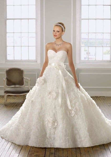 Tips for Saving Money When Planning Your Wedding Tips for Saving Money When Planning Your Wedding