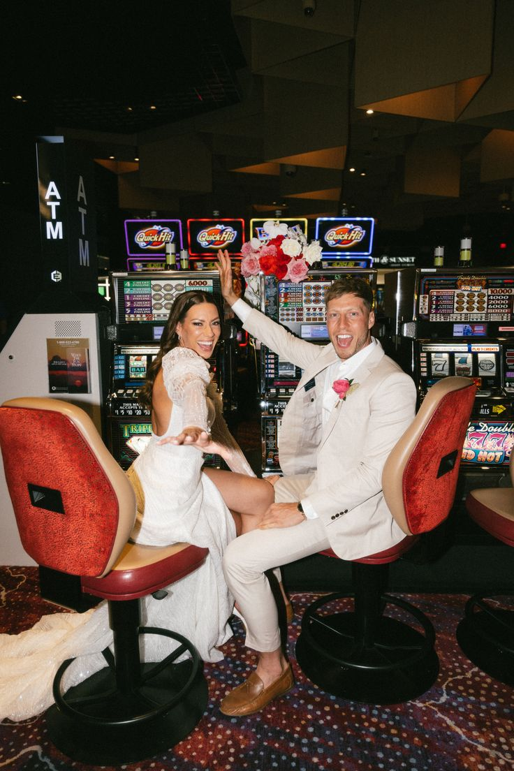 Skip Debt & Elope to Vegas for Under $500 (Detailed Pricing) 63