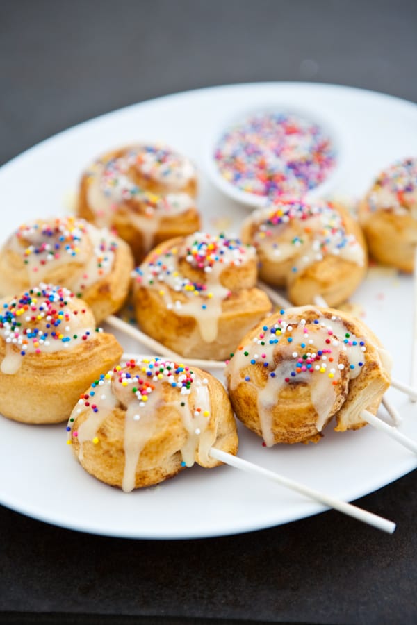 cinnamon roll pops