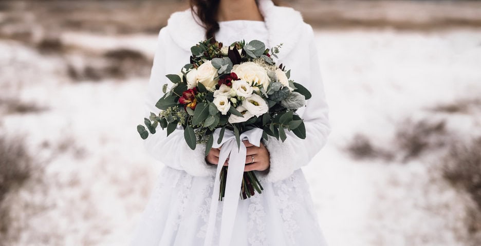 Why Winter Is The Most Romantic Time To Say “I Do” 9