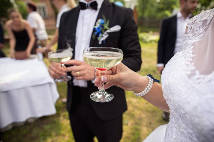 Planning Ahead: How Early Should You Book Vendors, Venues, and More