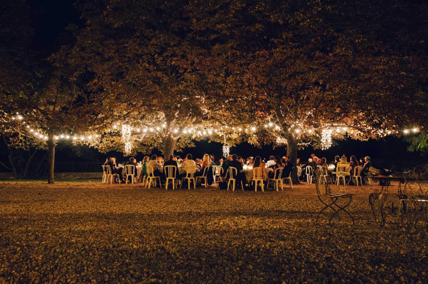 6 Tips to Avoid Common Challenges With Outdoor Weddings 17