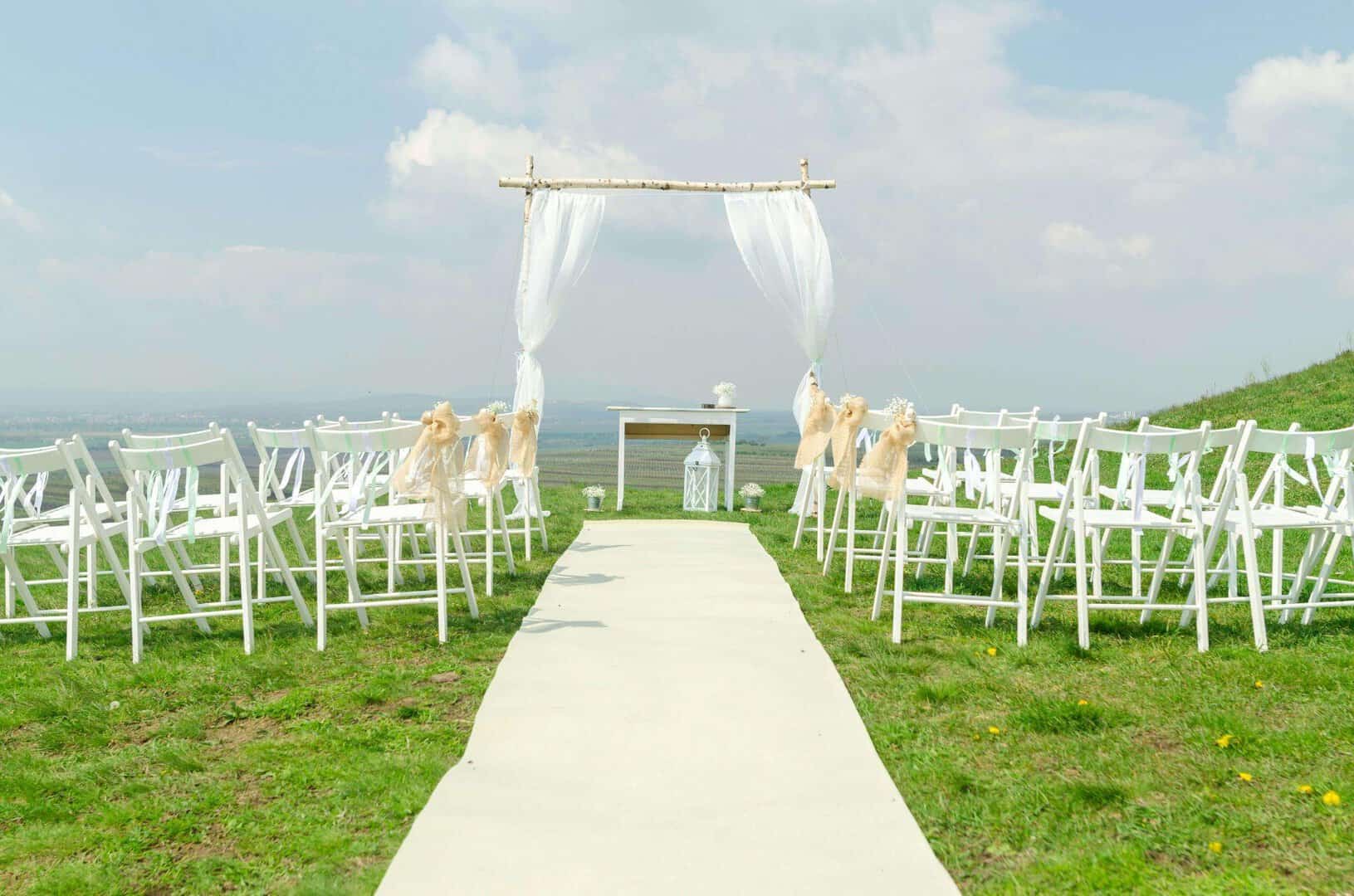 A Guide to a Minimalist, Elegant Wedding 9