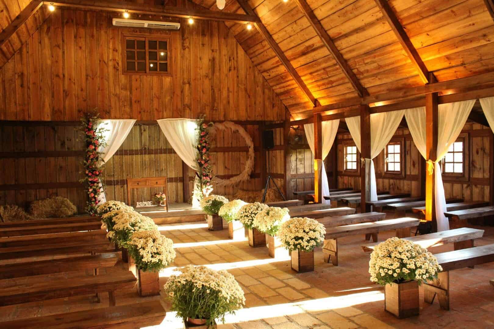 A Guide to a Minimalist, Elegant Wedding 11