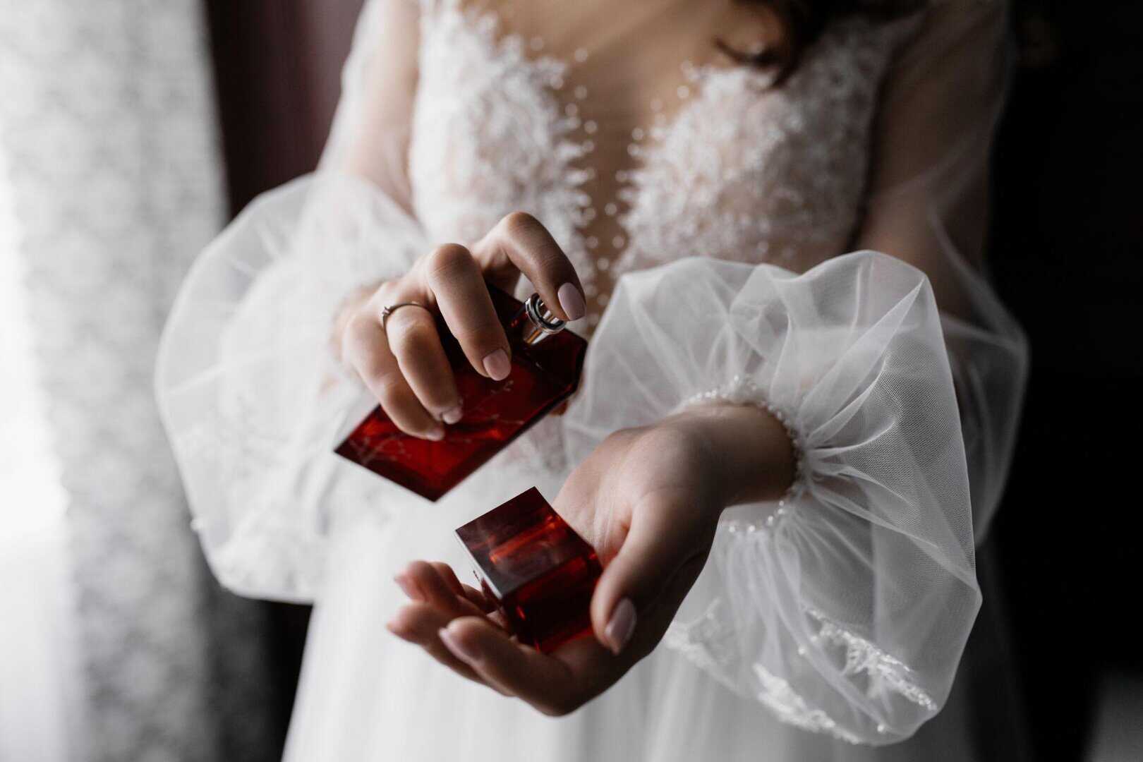 Scent & Ceremony: How a Signature Fragrance Completes Your Wedding Day 7