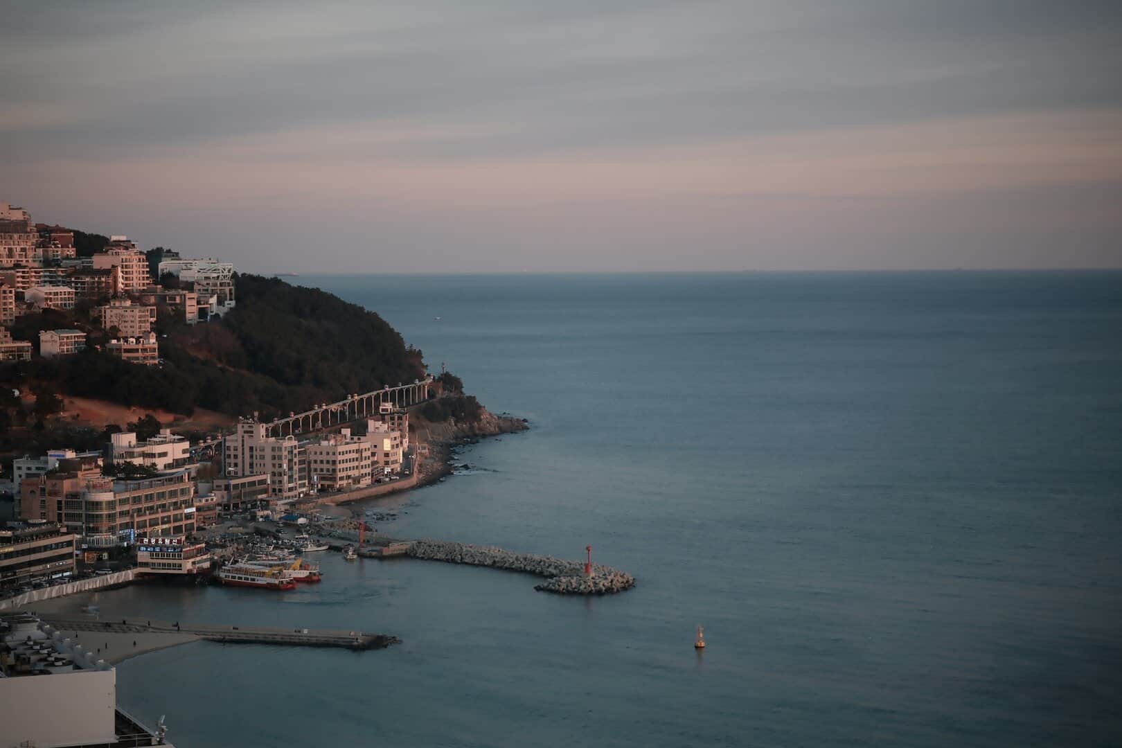 The Gyeongbu Corridor and China’s High-Speed Spine: Contrasts of the Peninsula and the Middle Kingdom 5